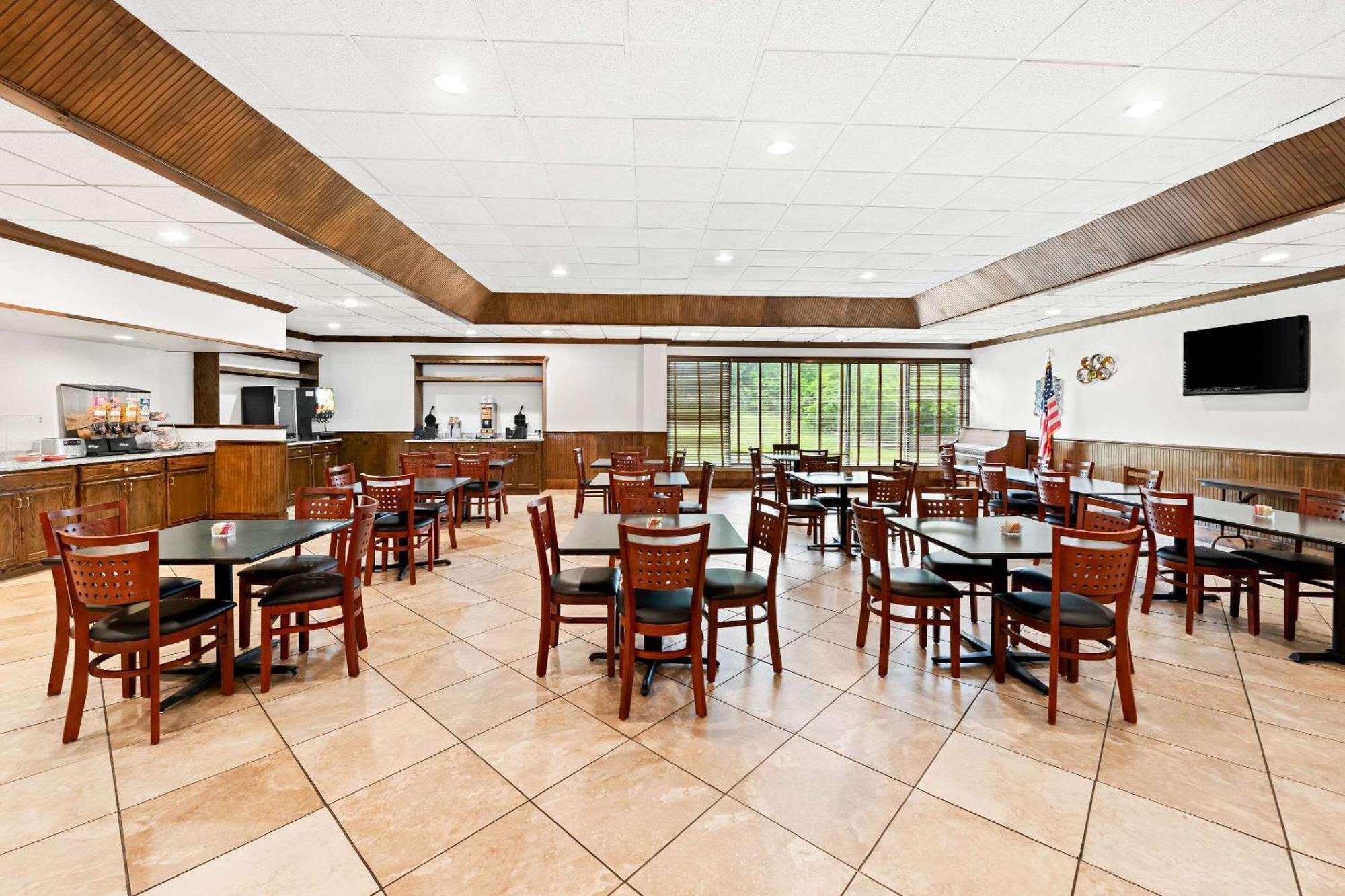 Quality Inn Dayton Airport Englewood Eksteriør billede
