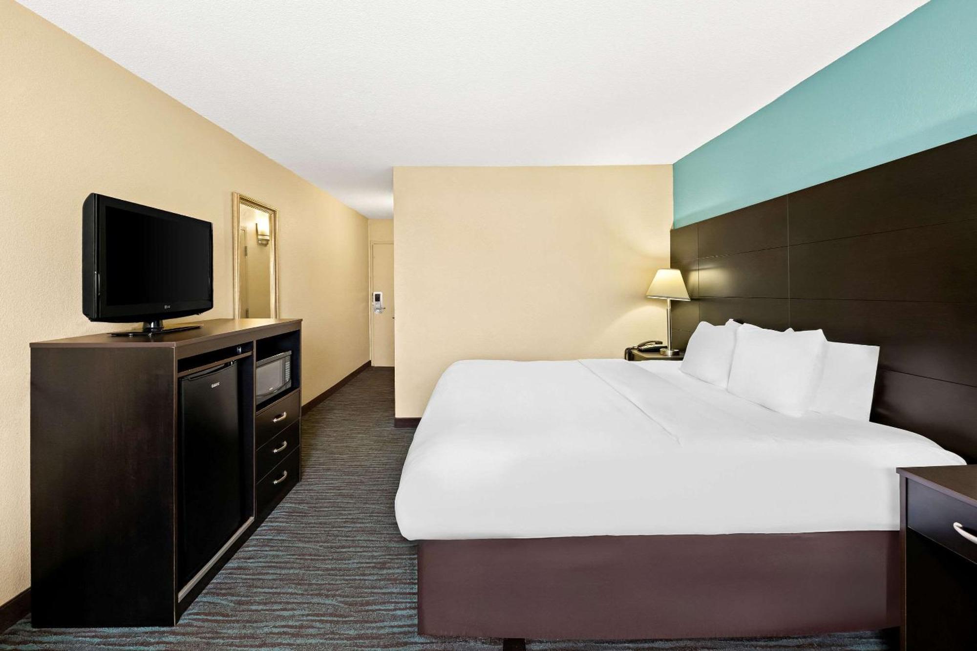 Quality Inn Dayton Airport Englewood Eksteriør billede