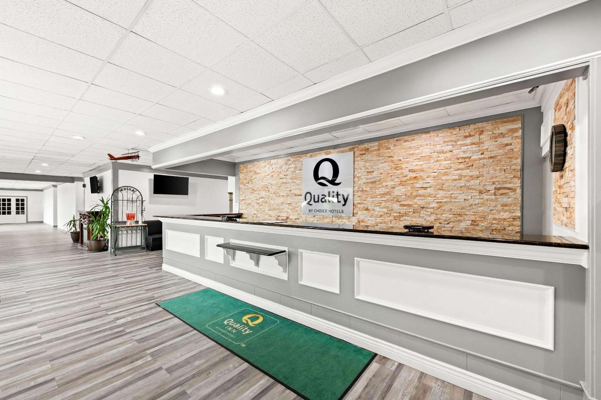 Quality Inn Dayton Airport Englewood Eksteriør billede