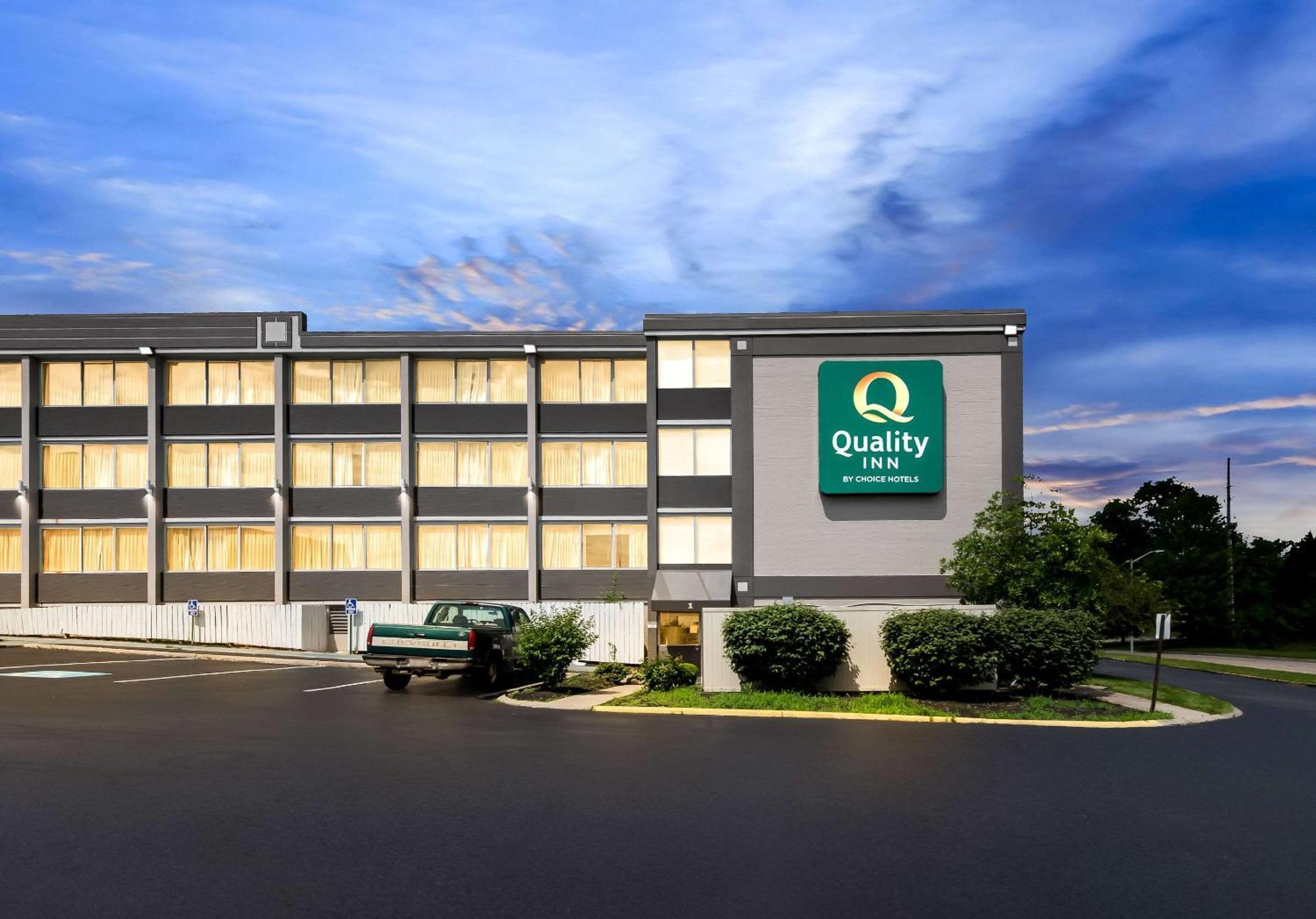 Quality Inn Dayton Airport Englewood Eksteriør billede